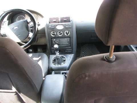 Ford Mondeo, évjárat:2001, öntömeg(Kg.):1321, össztömeg(Kg.):1875, heng…