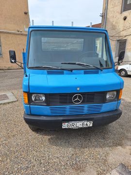 Mercedes 611, 409D