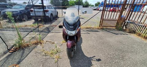 Suzuki AN400